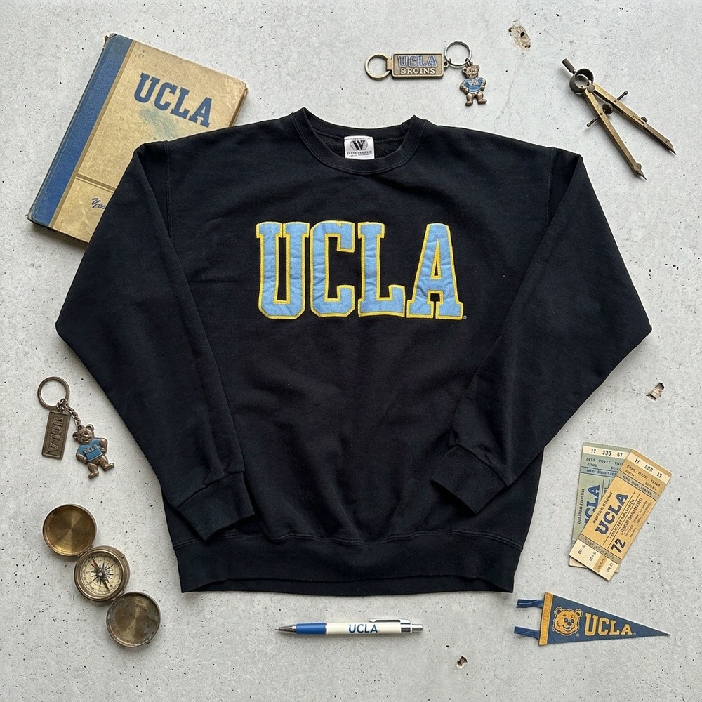 Vintage UCLA Bruins Sweatshirt Large Black Spellout Embroidered WideWorld Y2K